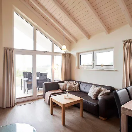 Holiday home Luxuswellnesshaus Seepferdchen Bliesdorf