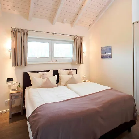 Holiday home Luxuswellnesshaus Seepferdchen