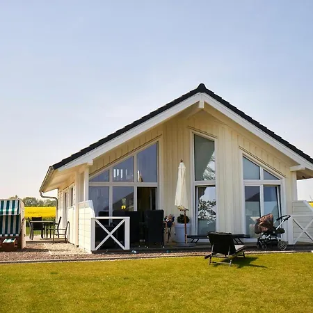 Holiday home Luxuswellnesshaus Seepferdchen